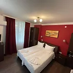 Guest house деметра *